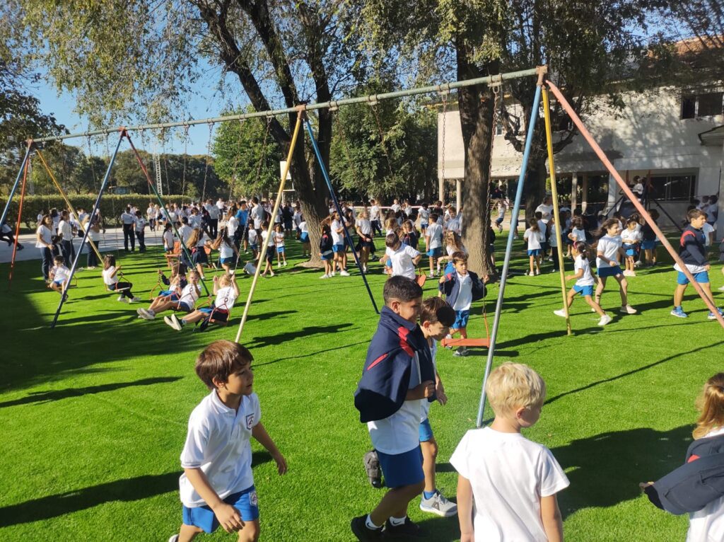 El Colegio Holandés cumple 80 años