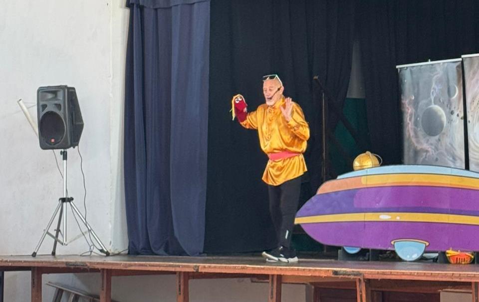 La visita de Daniel Mastrandrea con su comedia musical “Tratame bien”