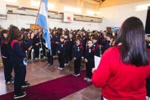 Alumnos de cuarto grado prometieron lealtad a la Bandera