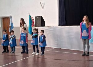 Homenaje de Semillitas a San Martín